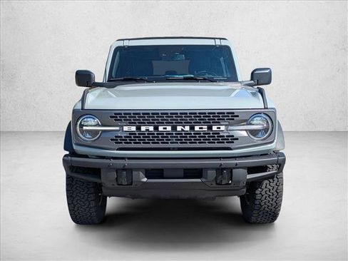Used 2024 Ford Bronco Badlands image 2