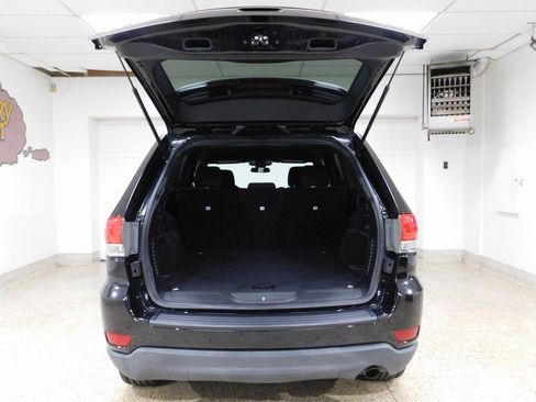 Used 2019 Jeep Grand Cherokee Laredo image 75