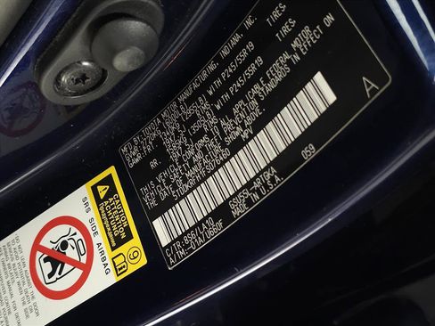 Used 2015 Toyota Highlander Limited image 35