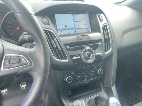 Used 2018 Ford Focus RS image 17