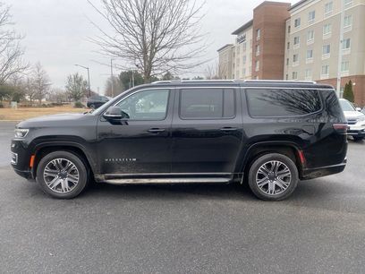 Used 2024 Jeep Wagoneer L Series II w/ Flexible Seating Group