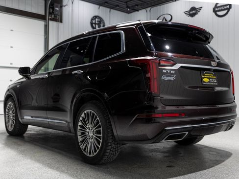 Used 2020 Cadillac XT6 Premium Luxury w/ Platinum Package image 4
