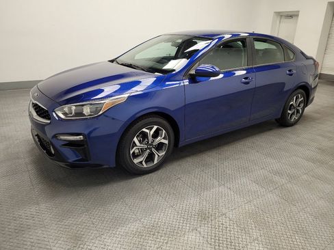Used 2021 Kia Forte LXS FWD image 2