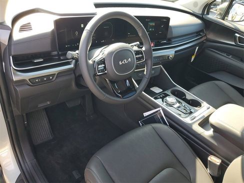 New 2026 Kia Carnival SX image 6