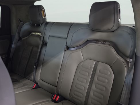 Used 2022 Rivian R1T Launch Edition AWD/4WD image 22