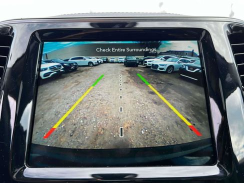 Used 2019 Jeep Cherokee Limited AWD/4WD image 28