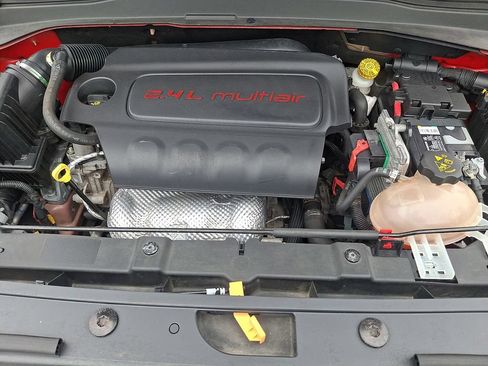 Used 2016 Jeep Renegade Trailhawk AWD/4WD image 30
