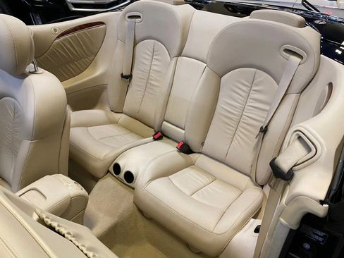 Used 2007 Mercedes-Benz CLK 350 Cabriolet image 24