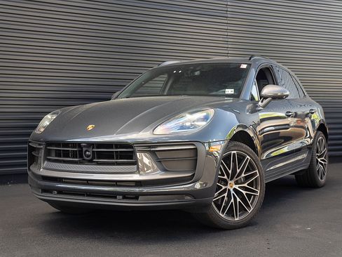 Certified 2026 Porsche Macan Turbo AWD/4WD image 1