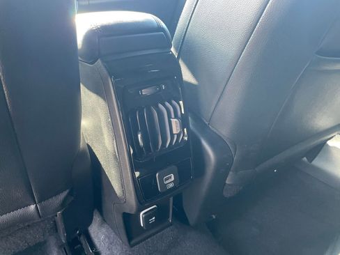 Used 2025 Jeep Compass Trailhawk image 23