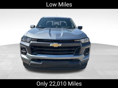 Certified 2023 Chevrolet Colorado LT w/ LT Convenience Package II AWD/4WD image 2