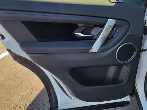Used 2020 Land Rover Discovery Sport S image 10
