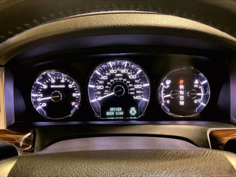 Used 2012 Lincoln MKS image 24