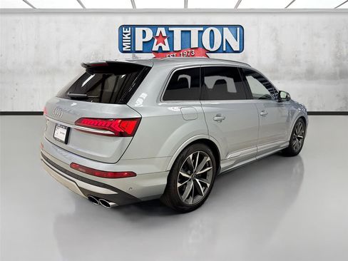 Used 2023 Audi SQ7 Prestige w/ Prestige Package AWD/4WD image 7