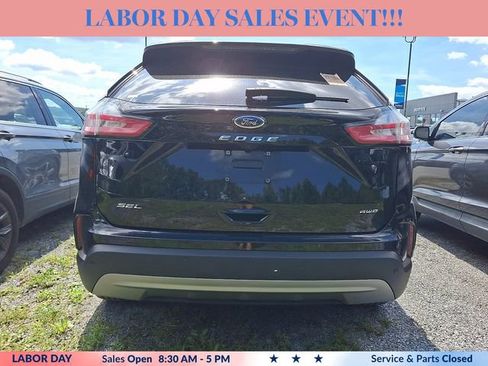 Certified 2024 Ford Edge SEL w/ Convenience Package AWD/4WD image 7