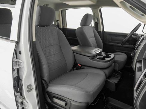 Used 2020 RAM 1500 Tradesman w/ Chrome Plus Package image 32