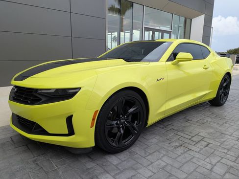 Used 2020 Chevrolet Camaro LT RWD image 2