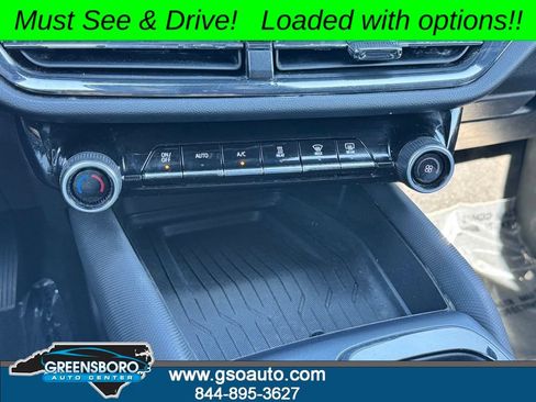 Used 2024 Chevrolet Equinox EV RS FWD image 19