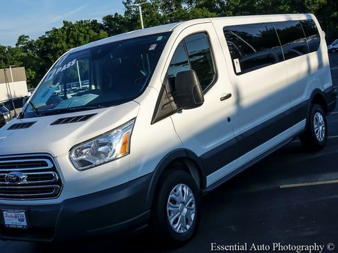 Used 2017 Ford Transit 350 XLT RWD image 4