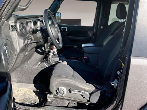 Used 2021 Jeep Wrangler Willys image 21