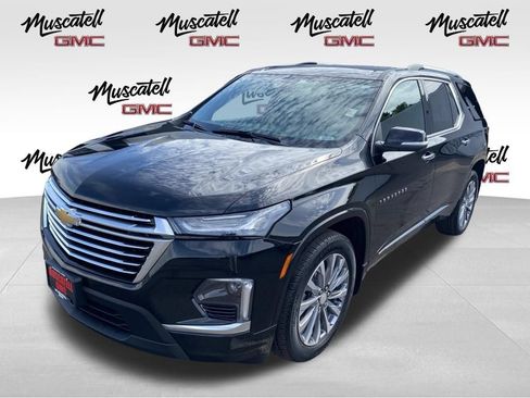Used 2023 Chevrolet Traverse Premier AWD/4WD image 3