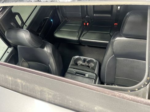 Used 2023 Ford F150 Lariat w/ Equipment Group 502A High image 23