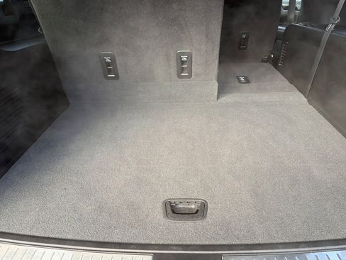 Used 2024 Chevrolet Suburban RST w/ Sport Performance Package image 15