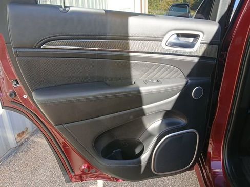 Used 2018 Jeep Grand Cherokee Trackhawk AWD/4WD image 34