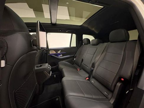 New 2026 Mercedes-Benz GLS 450 4MATIC image 24