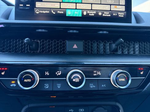 Used 2024 Honda CR-V Sport Touring image 11