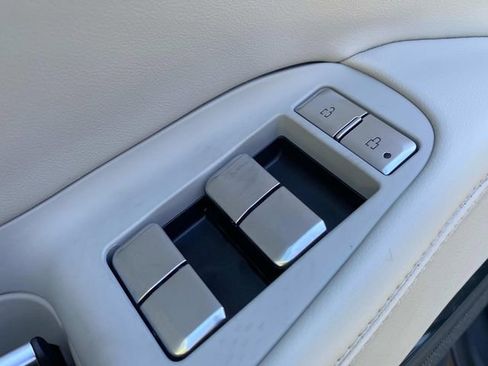 New 2026 Lincoln Navigator L Reserve AWD/4WD image 12