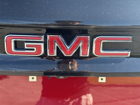 Certified 2024 GMC Acadia Elevation FWD image 31