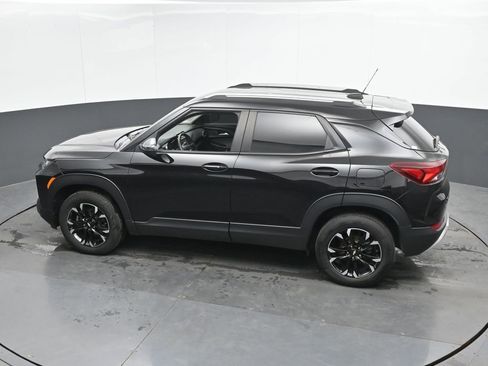 Used 2022 Chevrolet TrailBlazer LT w/ LPO, Blackout Package AWD/4WD image 38
