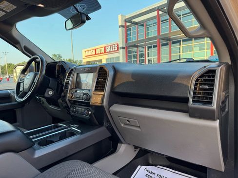 Used 2018 Ford F150 XLT w/ Equipment Group 302A Luxury AWD/4WD image 19