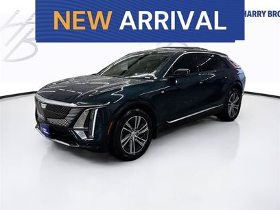 Used 2024 Cadillac Lyriq Luxury w/ LPO, Floor Liner Package