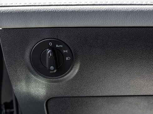Certified 2023 Volkswagen Taos SEL AWD/4WD image 27
