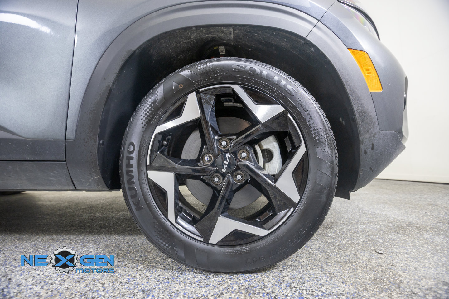 Used 2024 Kia Seltos EX AWD/4WD image 37