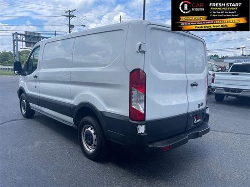 Used 2019 Ford Transit 250 130 Low Roof RWD image 5