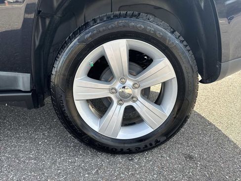 Used 2011 Jeep Compass image 12