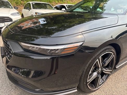 Used 2024 Honda Accord Sport image 6