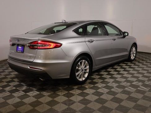 Certified 2020 Ford Fusion SE FWD image 5