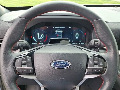 Certified 2025 Ford Explorer ST image 20