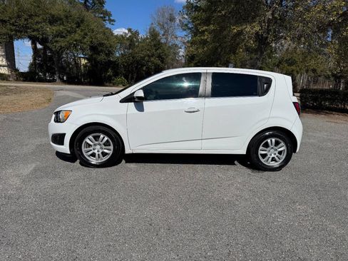 Used 2014 Chevrolet Sonic LT image 3