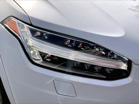Used 2023 Volvo XC90 B6 Plus w/ Protection Package Premier image 27