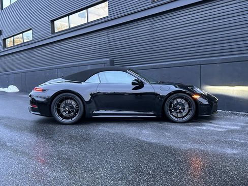 Certified 2026 Porsche 911 Carrera GTS image 11