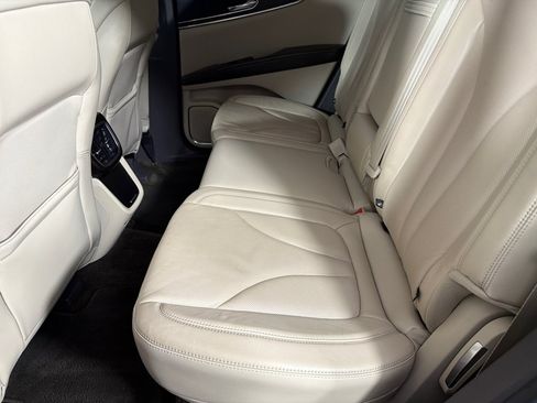 Used 2016 Lincoln MKX Reserve w/ Cargo Utility Package AWD/4WD image 17
