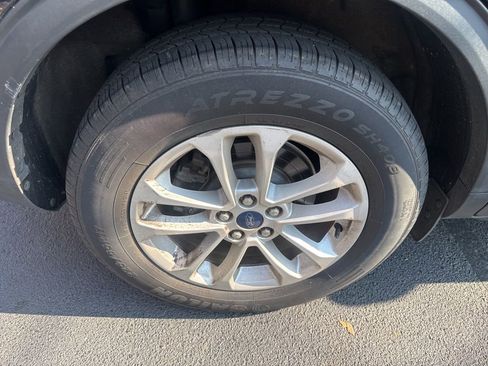 Used 2021 Ford Escape S image 18