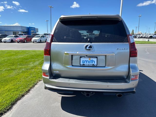 Used 2021 Lexus GX 460 Premium w/ Accessory Package AWD/4WD image 4