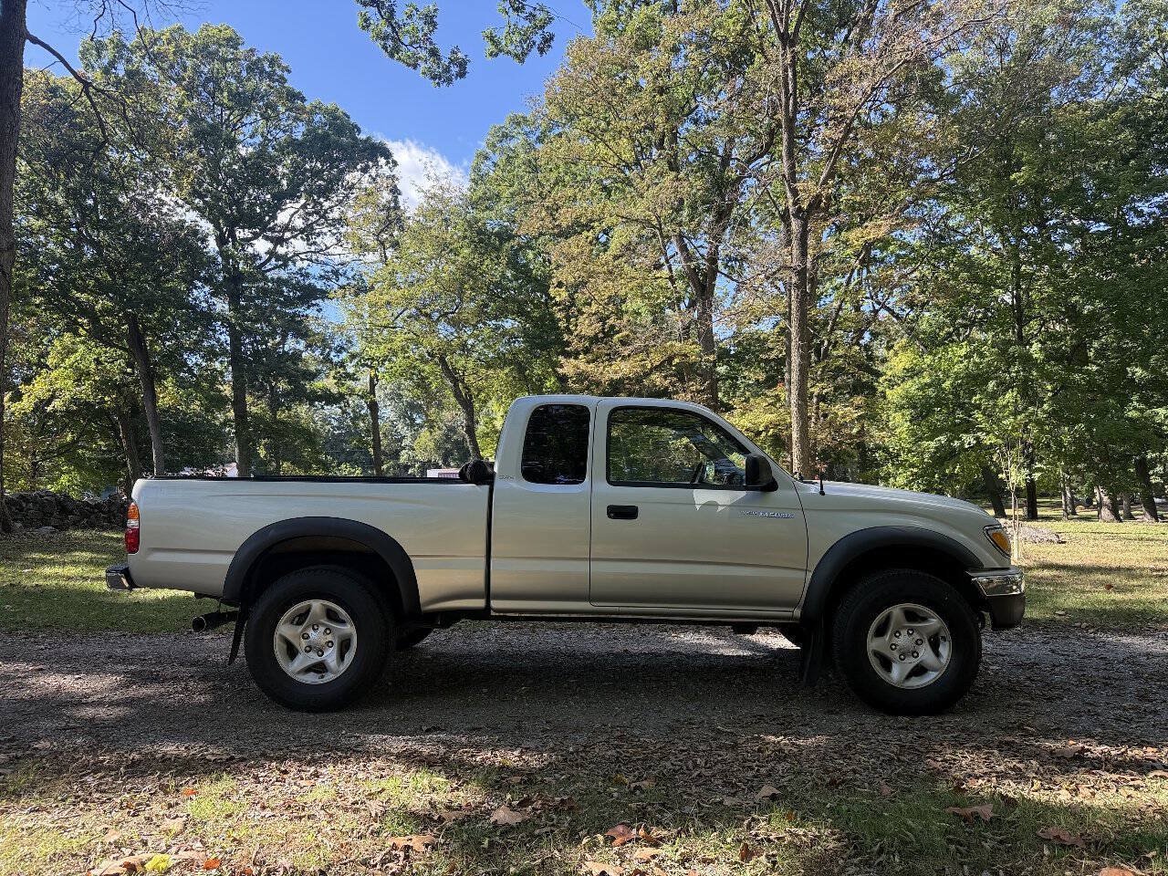 Used 2003 Toyota Tacoma PreRunner w/ SR5 Pkg RWD image 11