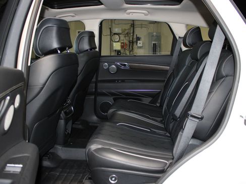 Used 2023 Genesis GV80 2.5T w/ Advanced Package image 27